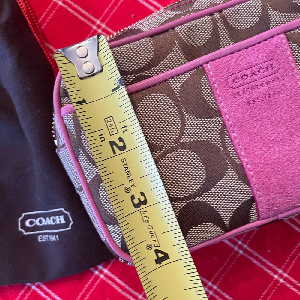 Coach NWT belt hip bag, signature pink leather trim, pink removable leather belt - Picture 8 of 12